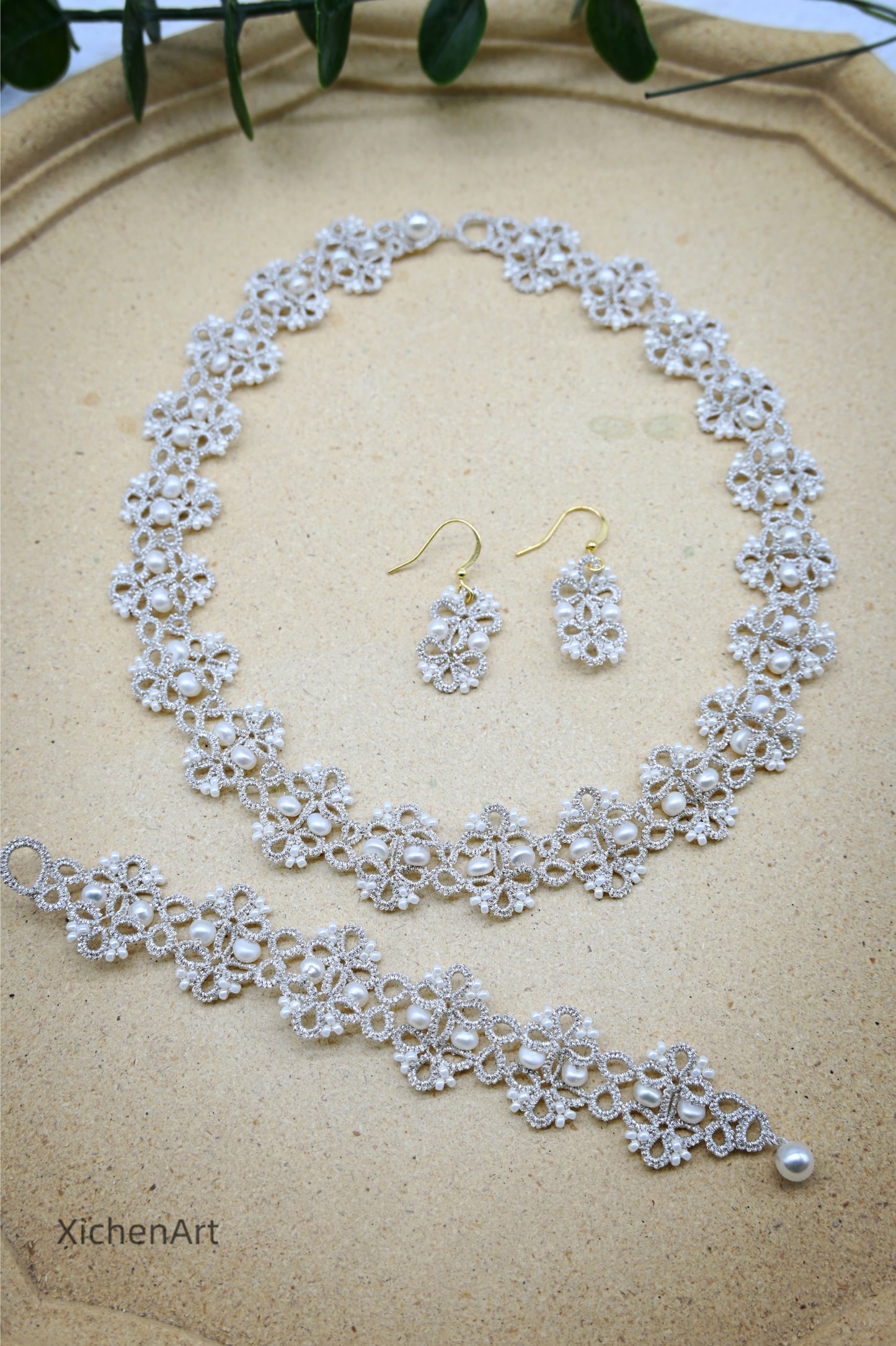 tatting silver necklace with natural pearl