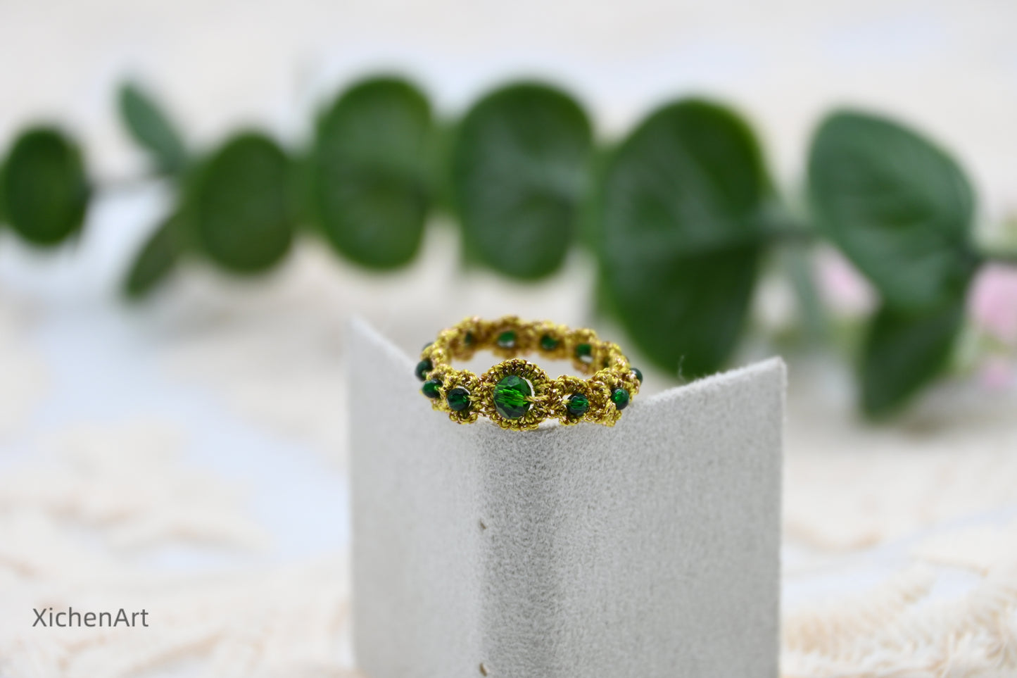 tatting ring with green beads