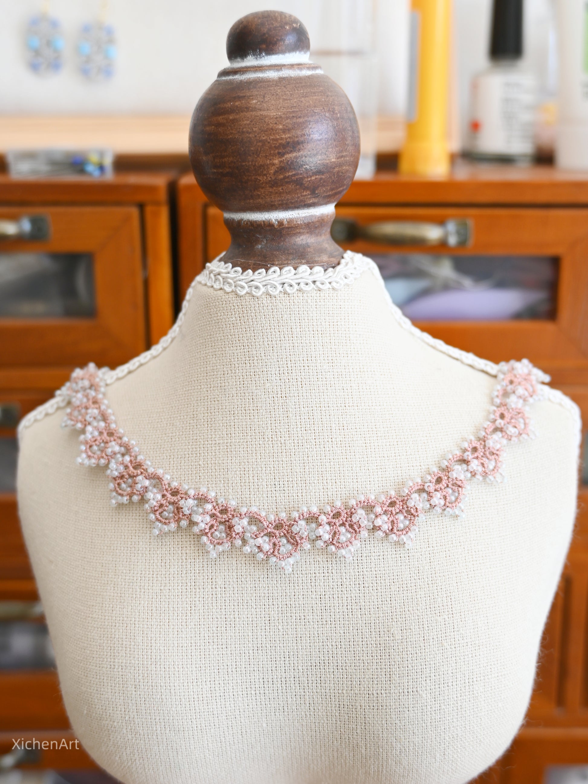 gorgeous tatting necklace with pink color thread