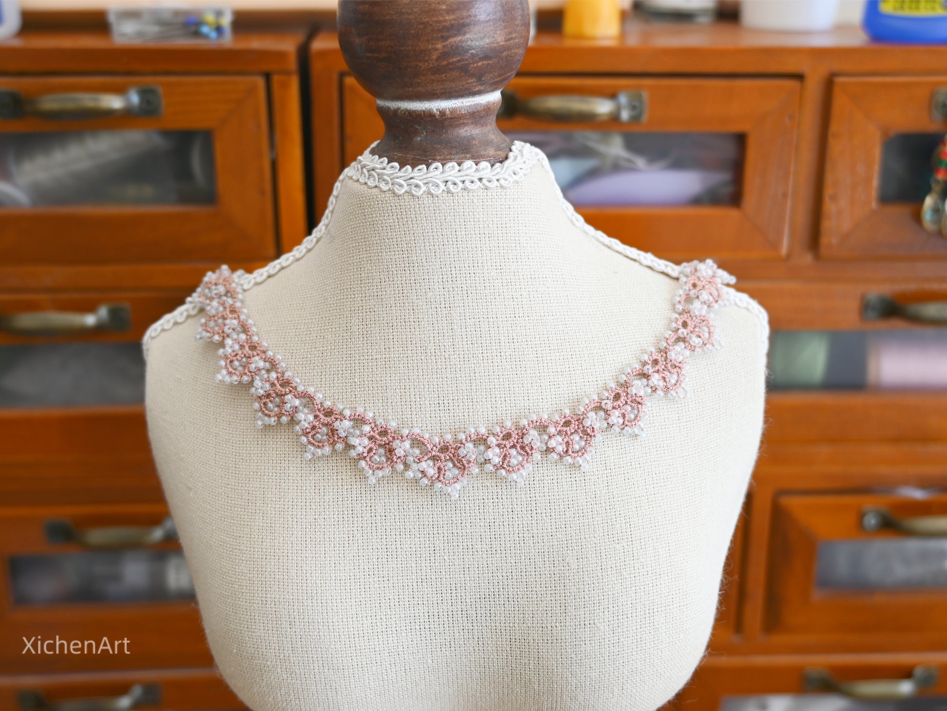 gorgeous tatting necklace with pink color thread