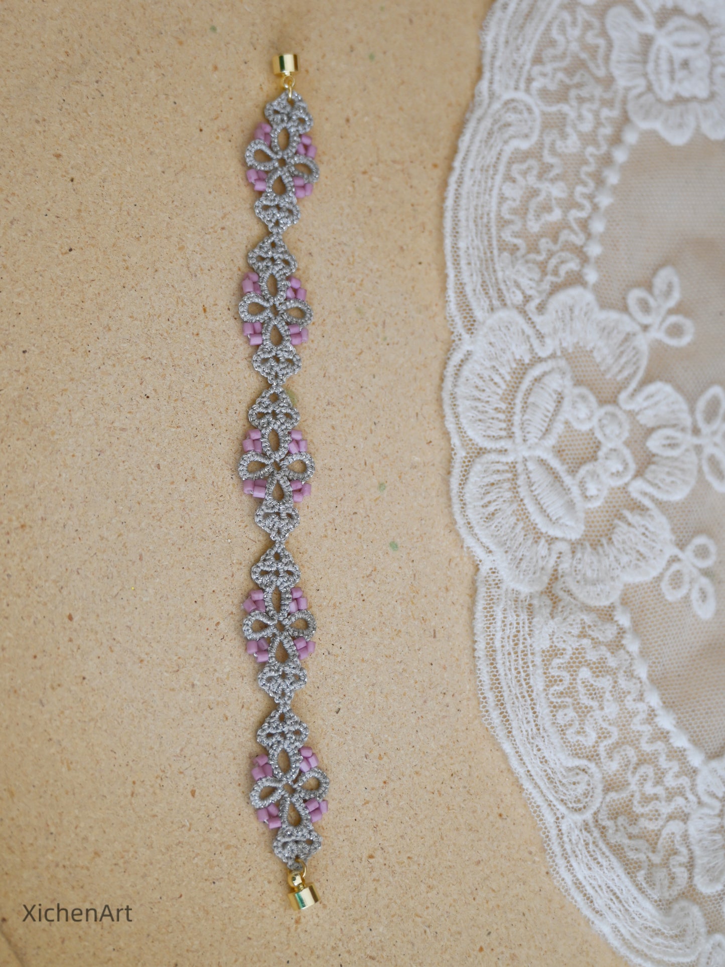 tatting bracelet with Chinese style