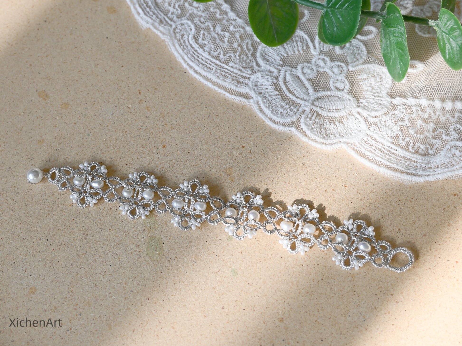 tatting bracelet with silver thread with natural pearls