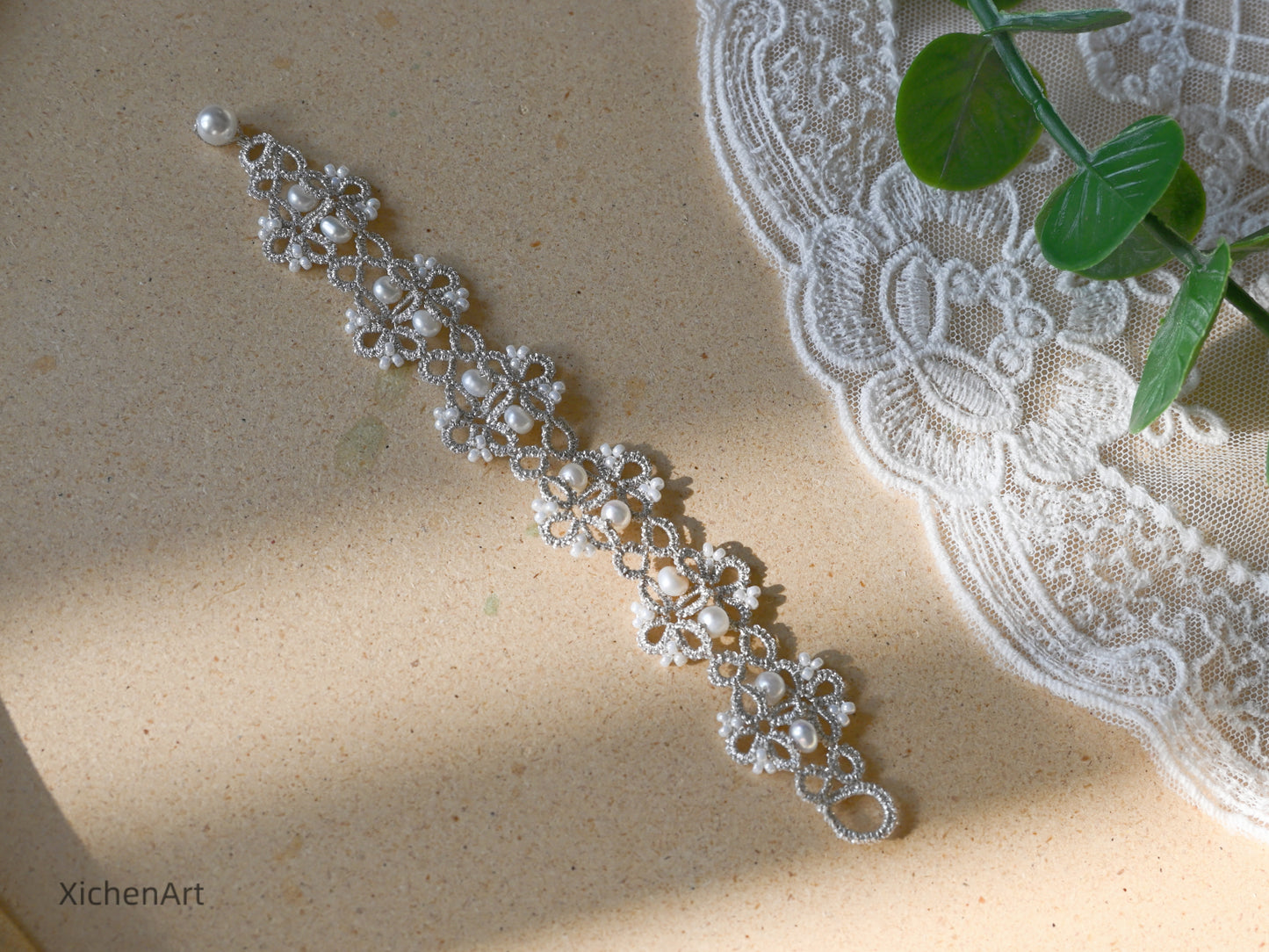 tatting bracelet with silver thread with natural pearls