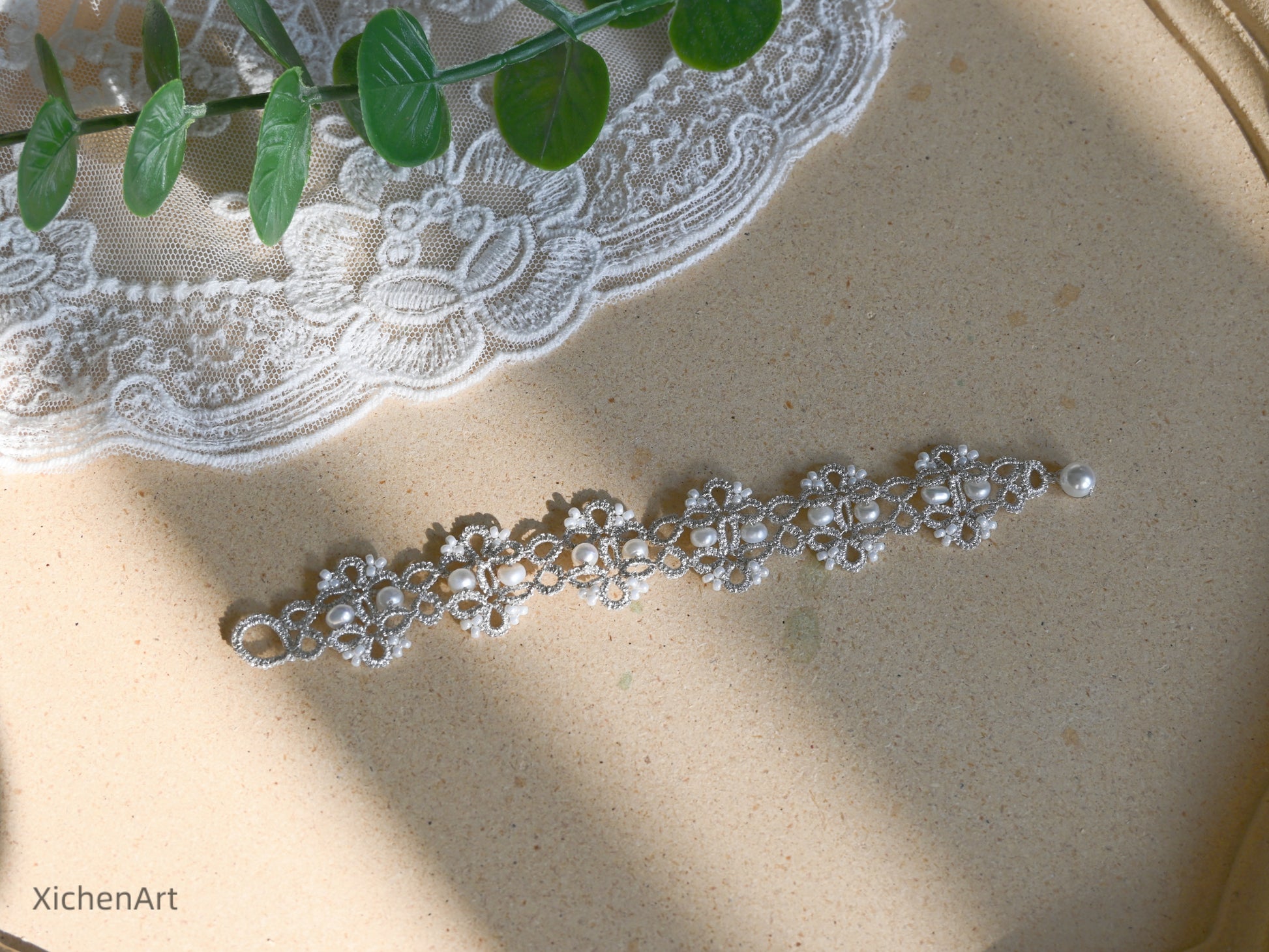 tatting bracelet with silver thread with natural pearls