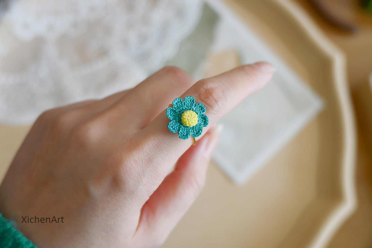 micro crochet daisy ring