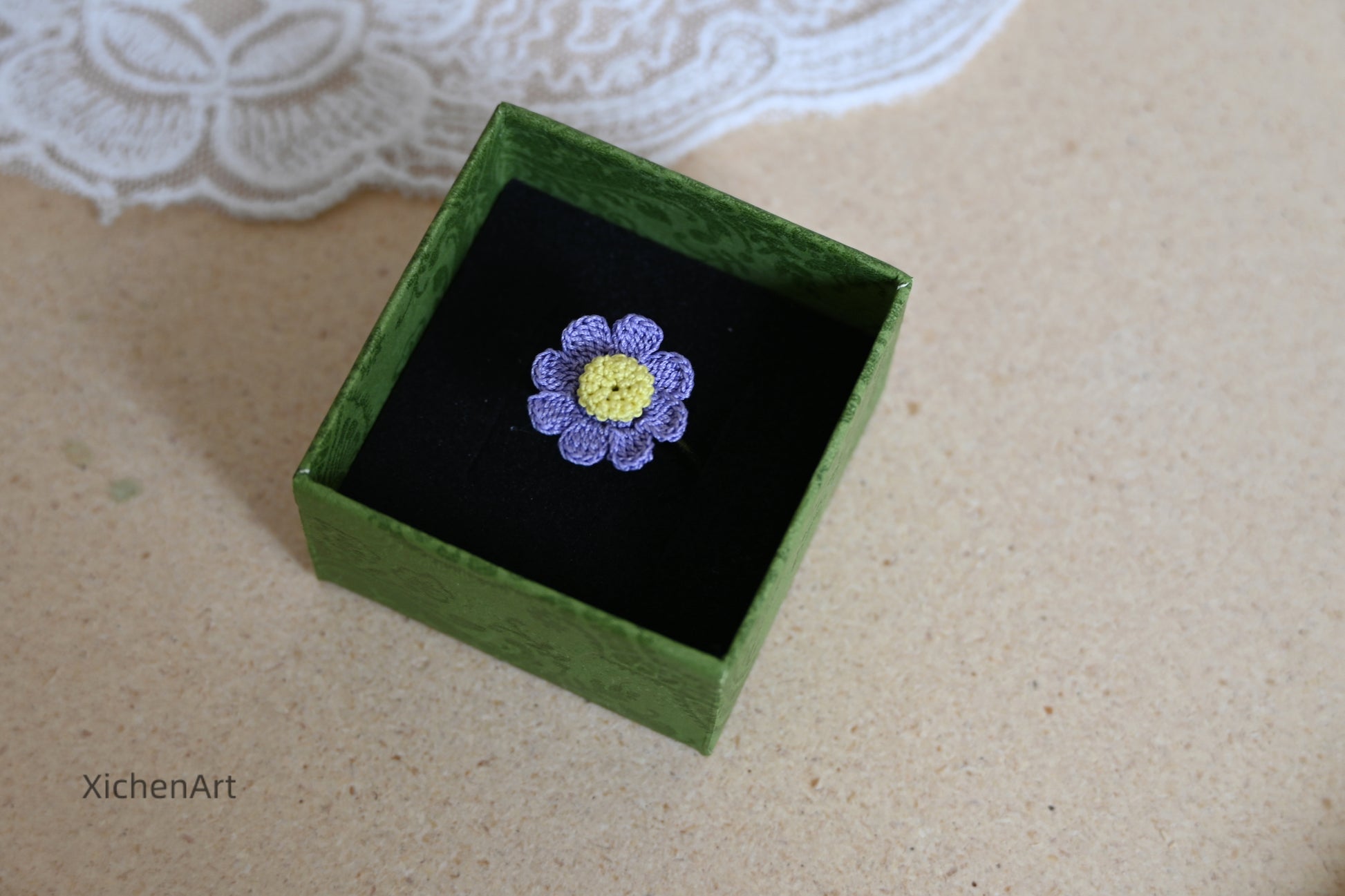 micro crochet daisy ring