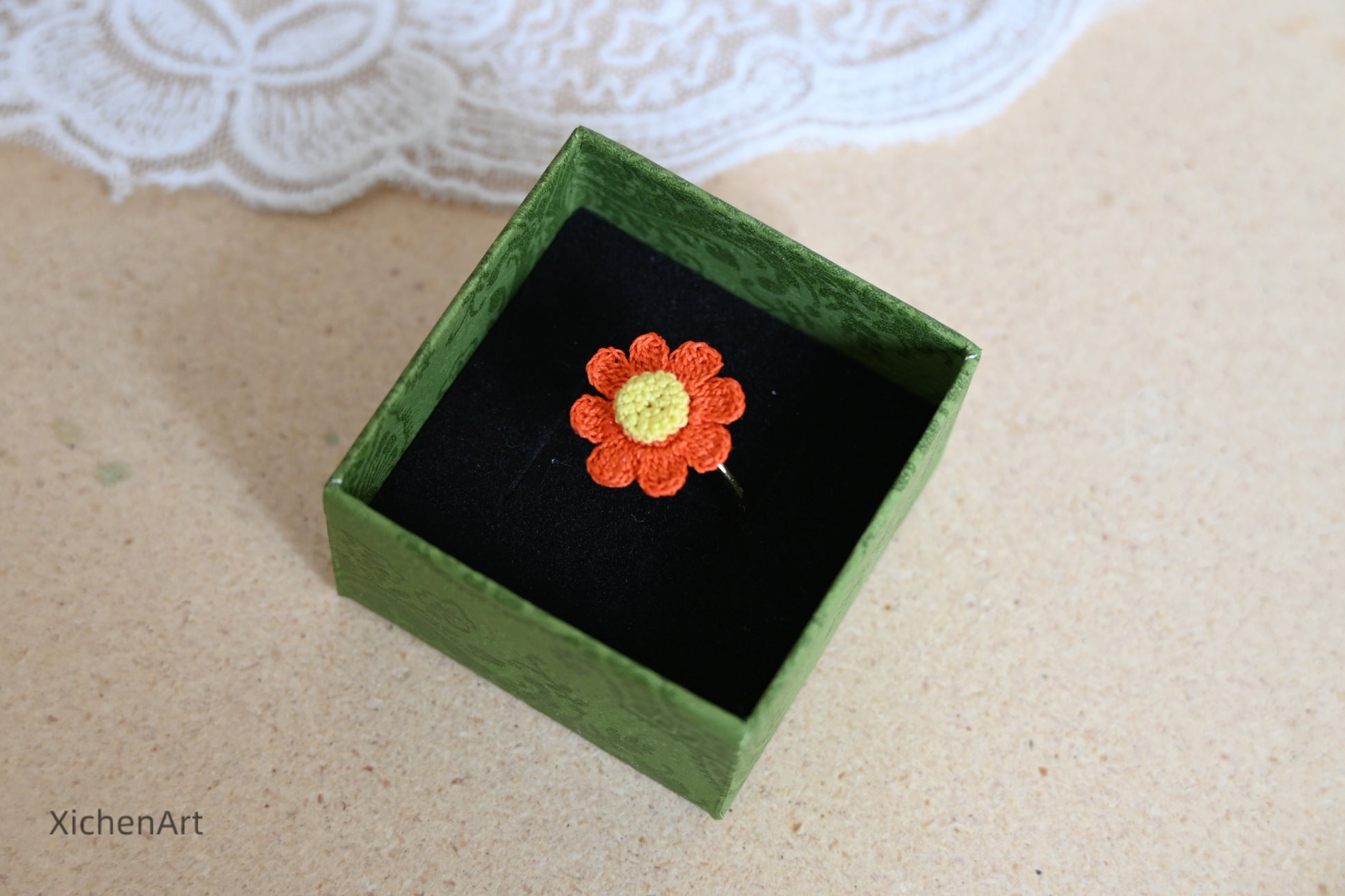 micro crochet daisy ring