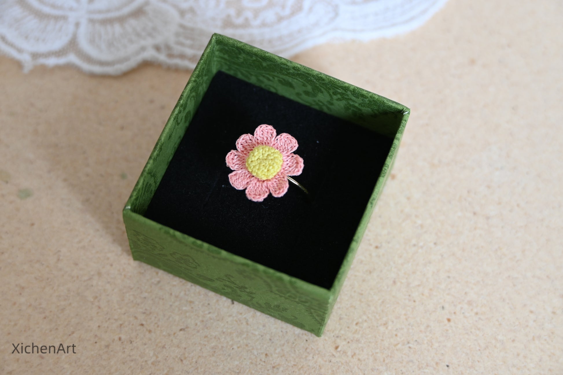 micro crochet daisy ring