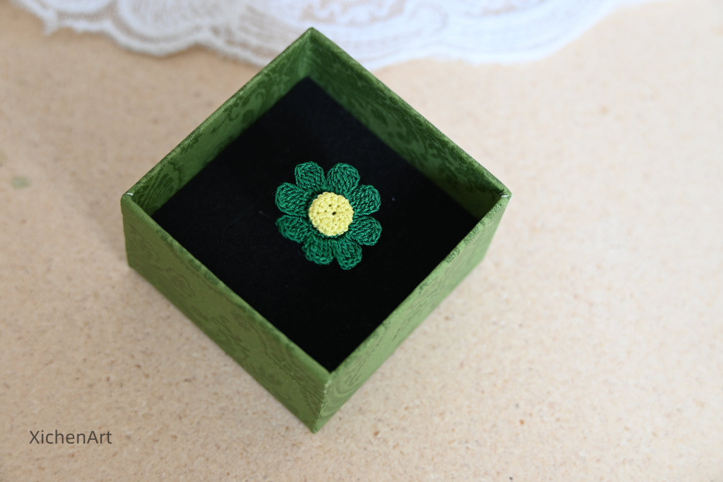 micro crochet daisy ring