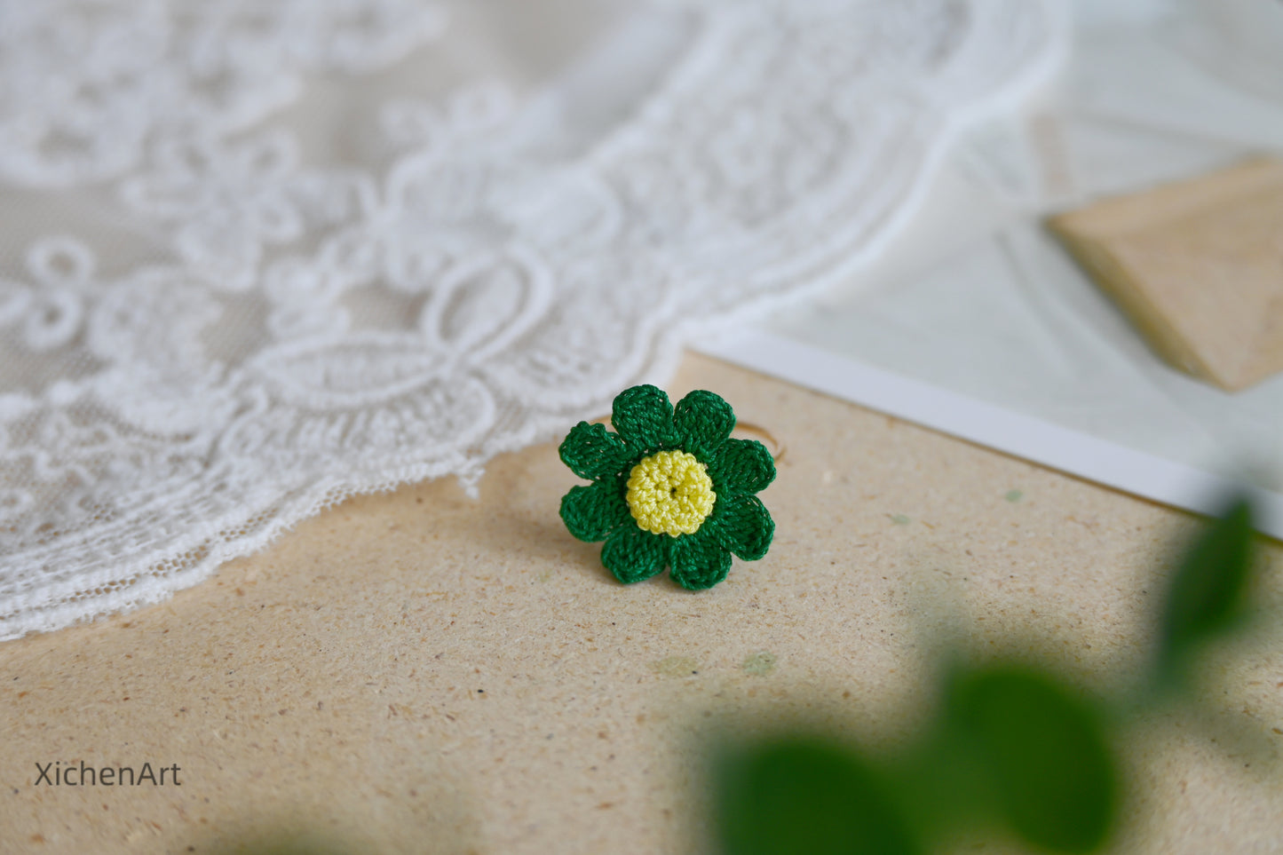 micro crochet daisy ring