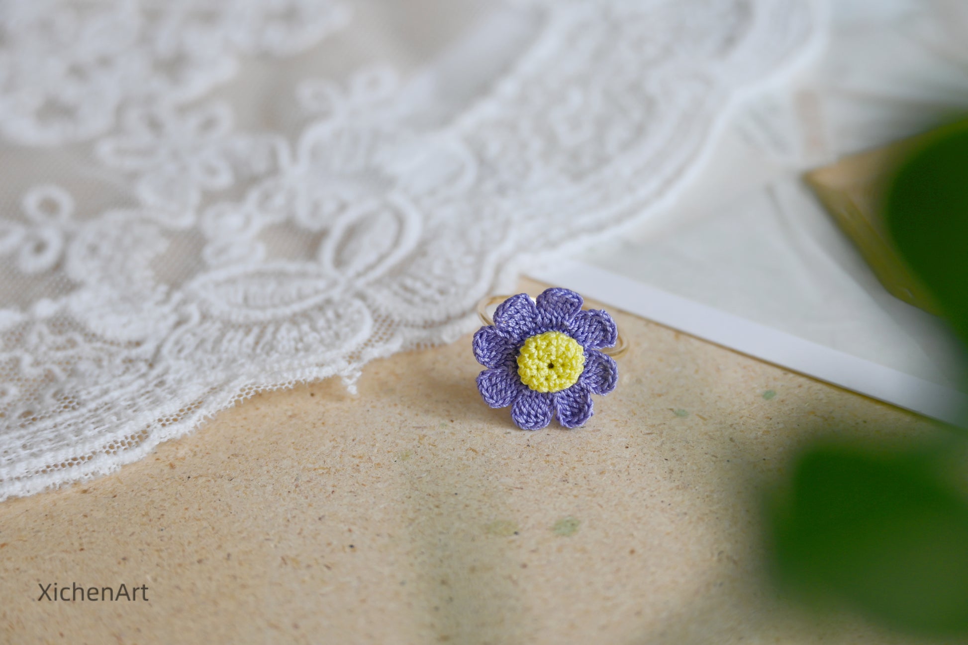 micro crochet daisy ring