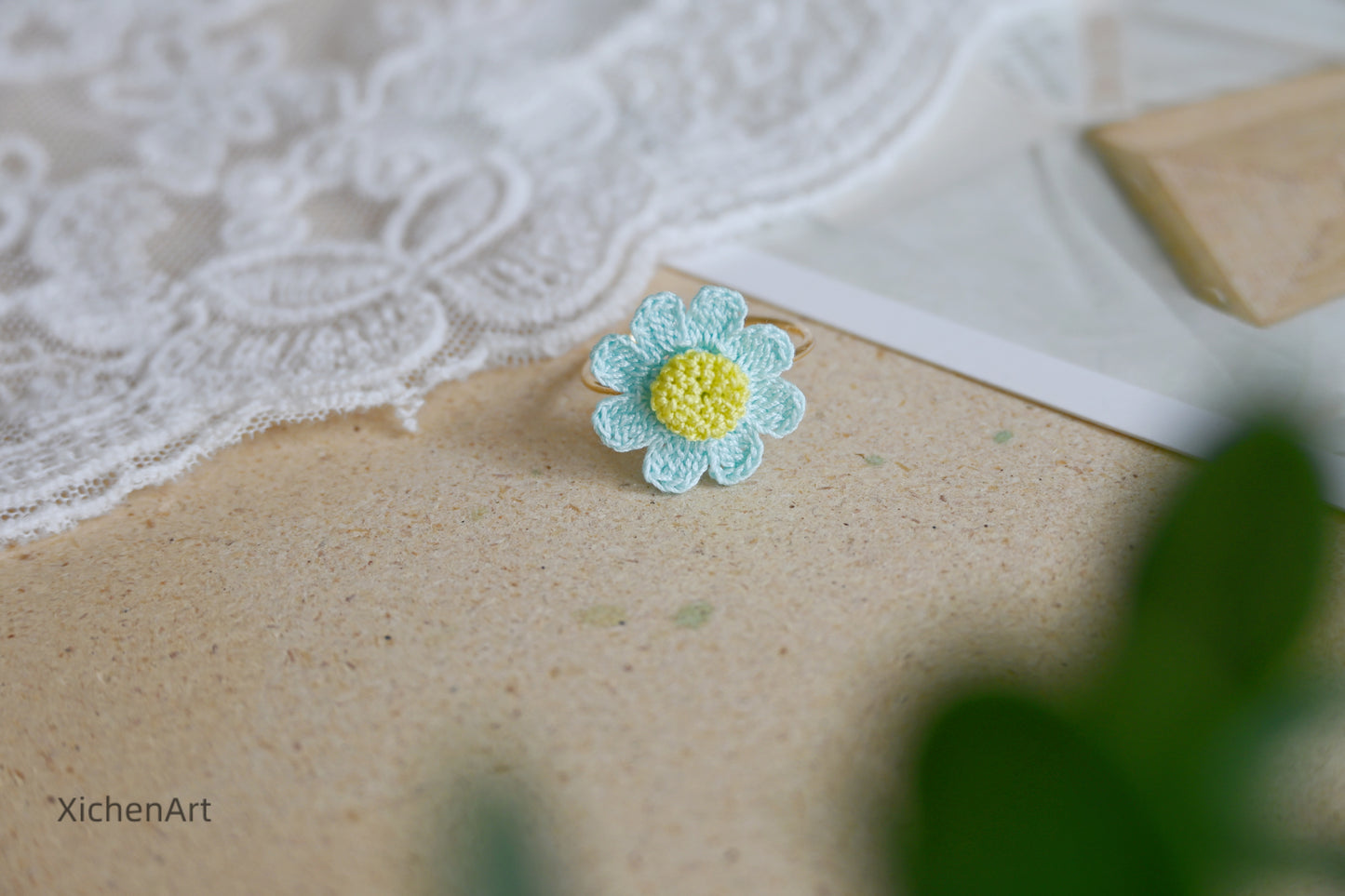 micro crochet daisy ring