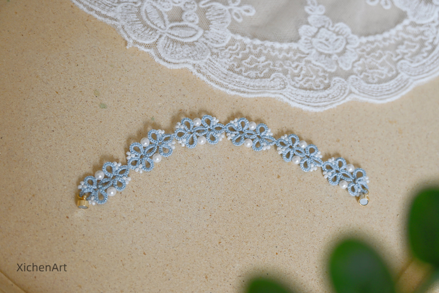 blue Frivolité bracelet with pearl and miyuki beads