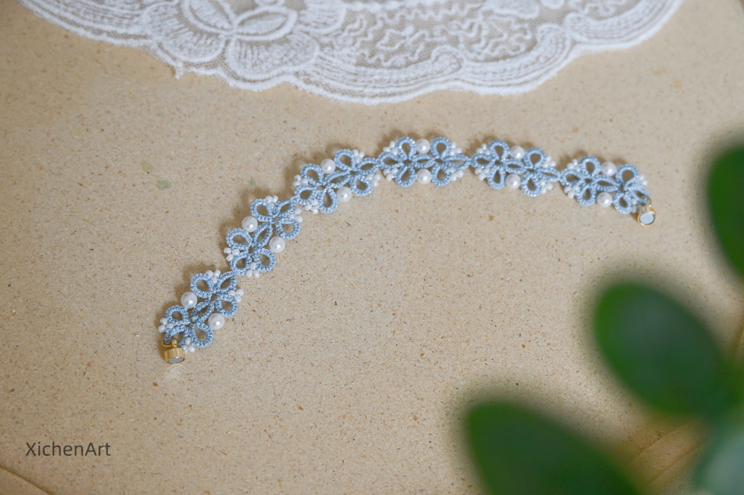 blue Frivolité bracelet with pearl and miyuki beads