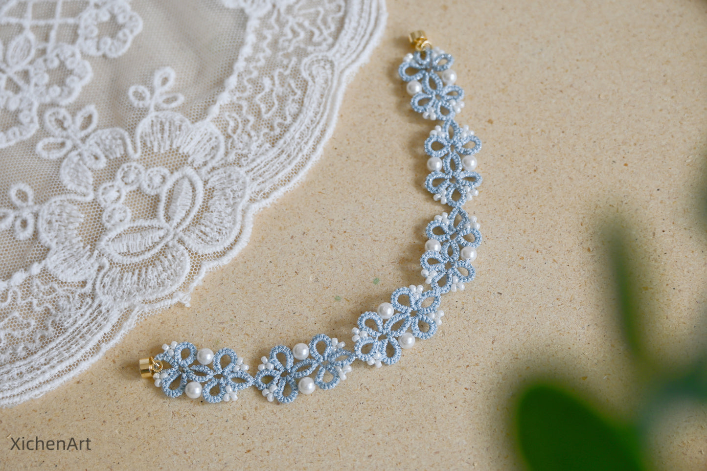 blue Frivolité bracelet with pearl and miyuki beads