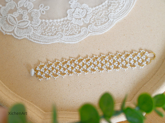 gorgeous tatting bracelet