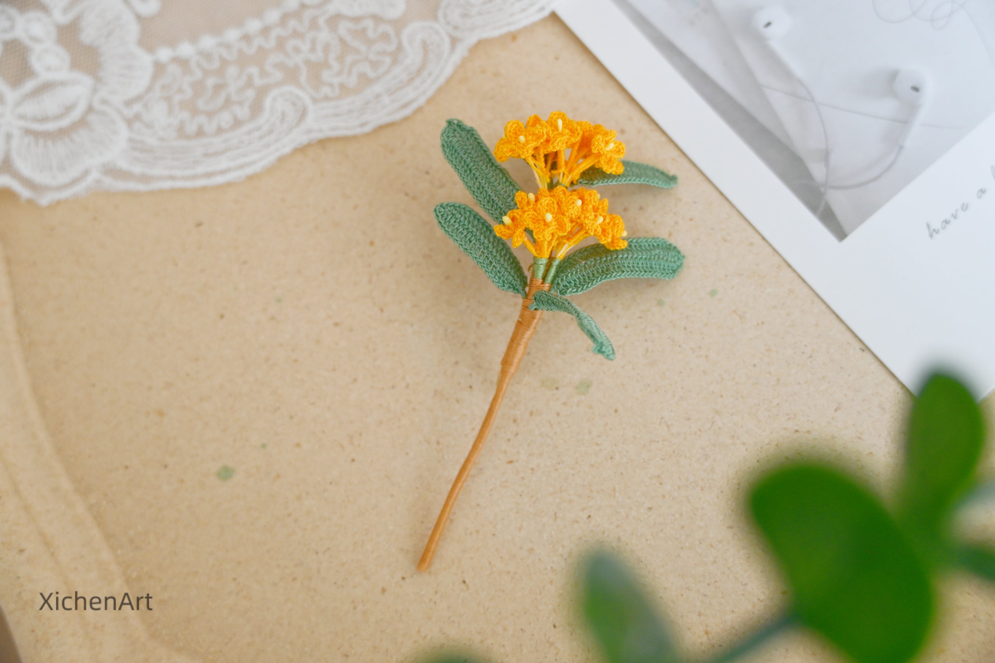 micro crochet laurel brooch