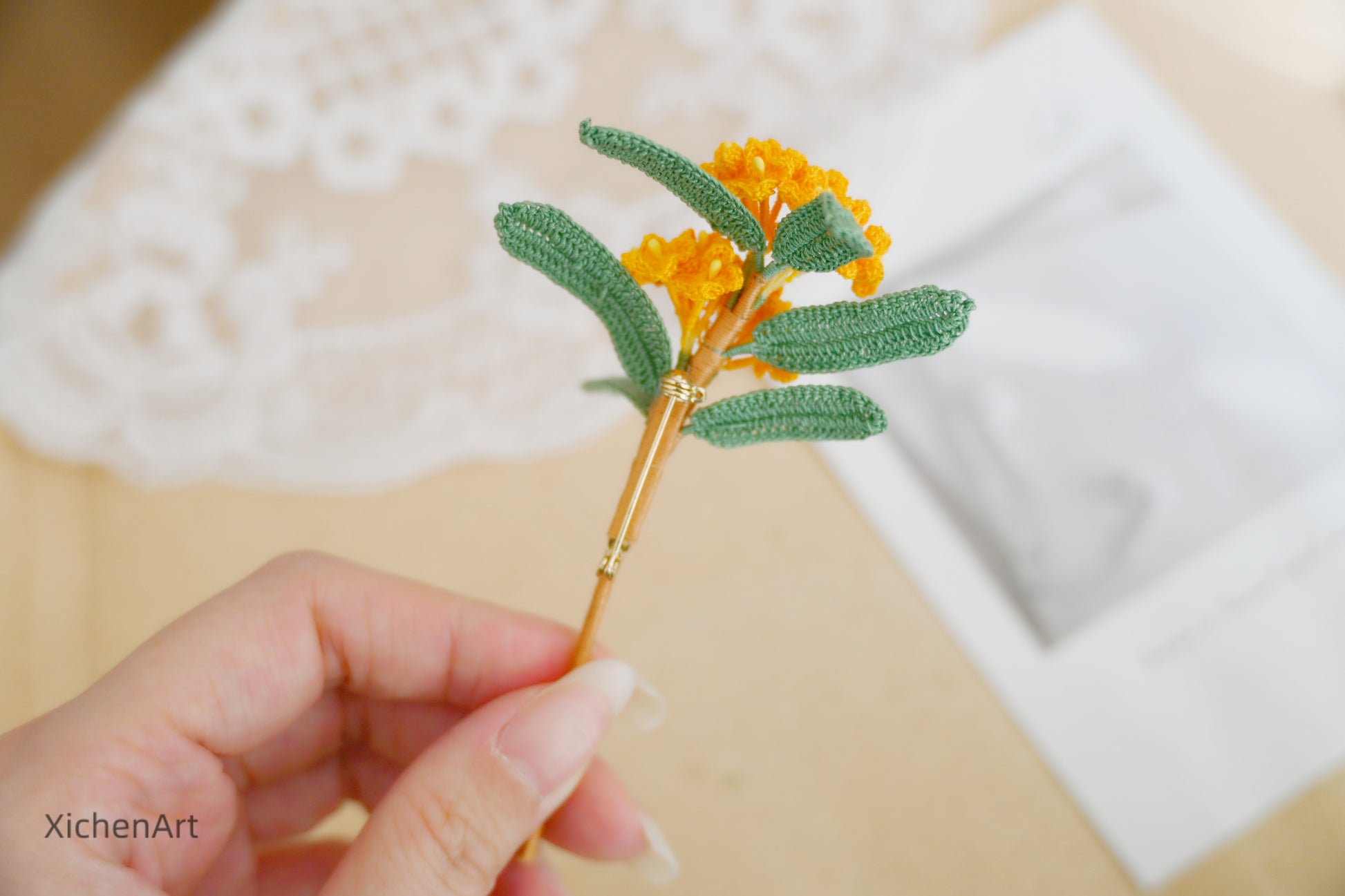 micro crochet laurel brooch