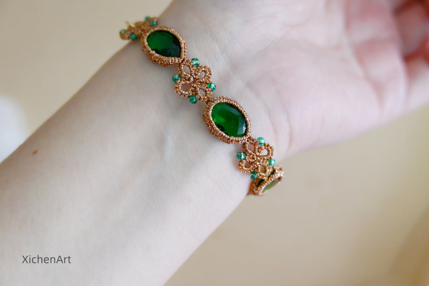 green crystal tatting bracelet, frivolite tatting bracelet with green crystal, handmade green tatting bracelet