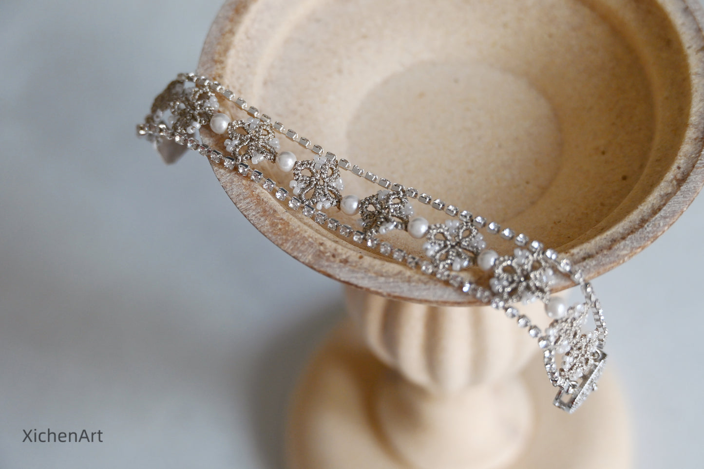 silver tatting bracelet with pearls, frivolite tatting bracelet with pearls and glass beads,