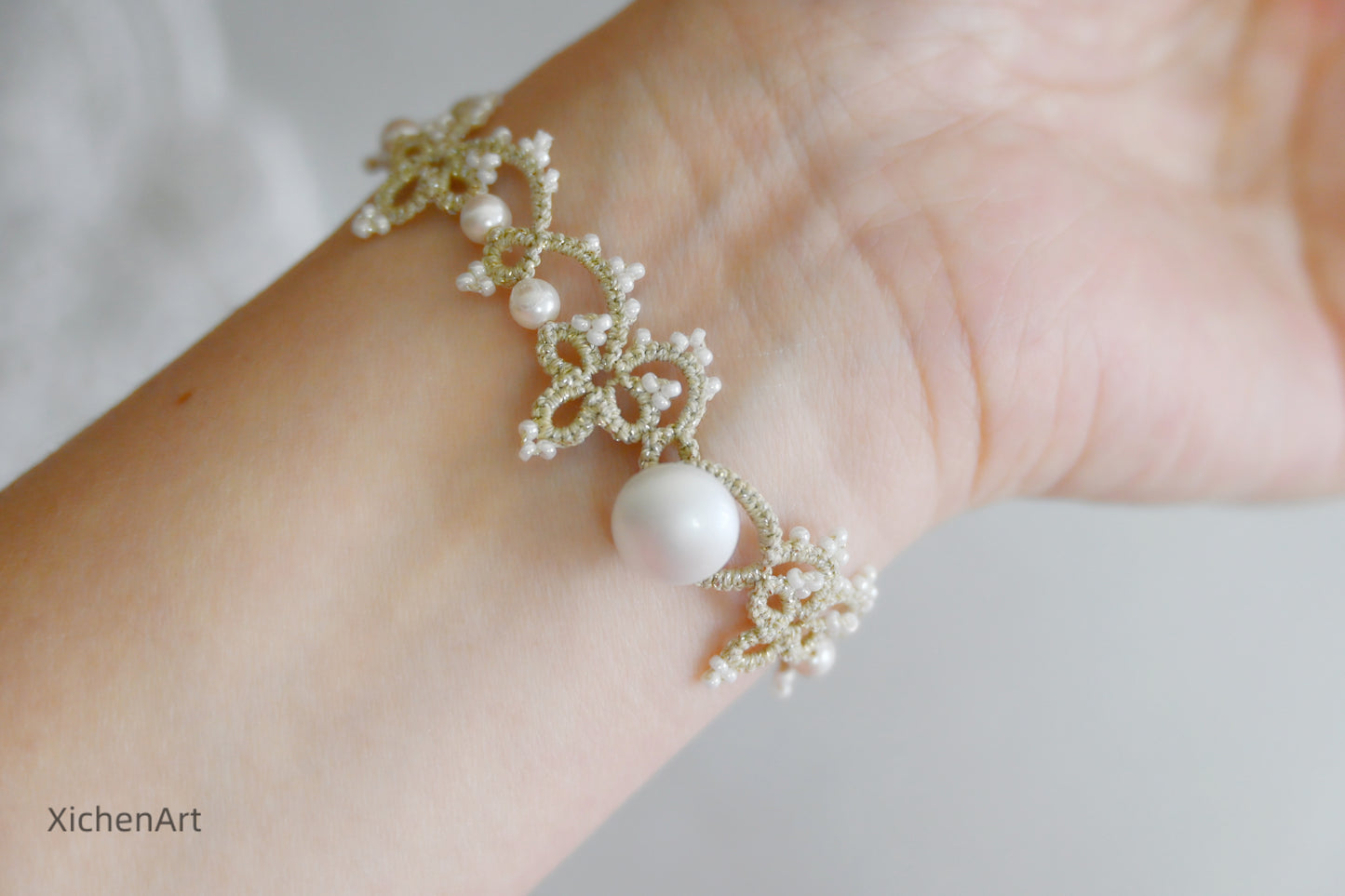 tatting bracelet with pearls, frivolite tatting bracelet with pearls, gorgeous handmade tatting bracelet