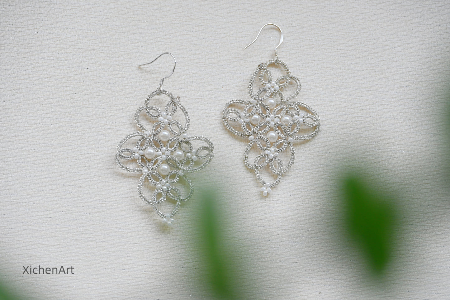 tatting earring for bride, elegant tatting earring, handmade tatting earring, frivolite tatting earring