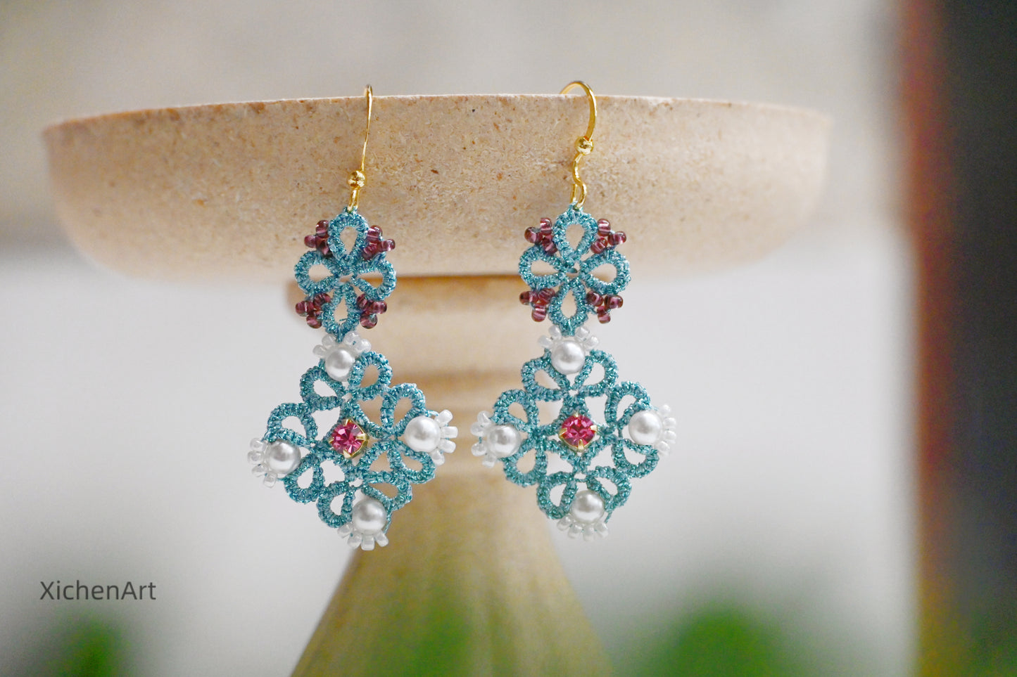 tatting earring with claw diamond, frivolite tatting earring, heavy handmade tatting earring