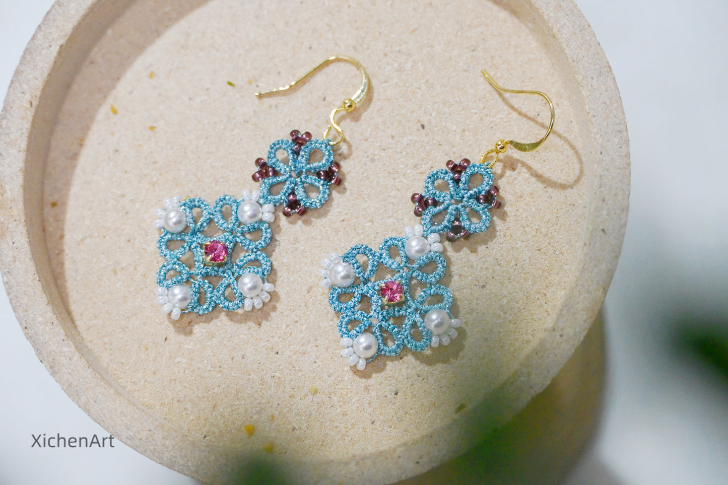 tatting earring with claw diamond, frivolite tatting earring, heavy handmade tatting earring