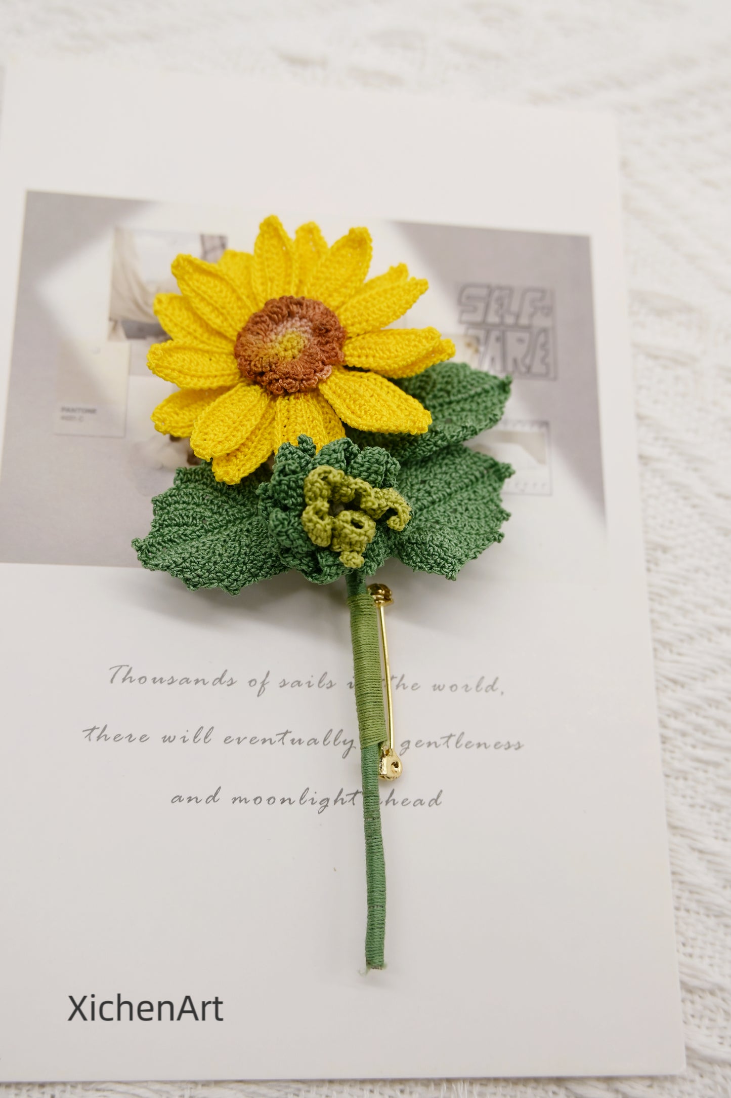 micro crochet&nbsp; Sunflower Brooch