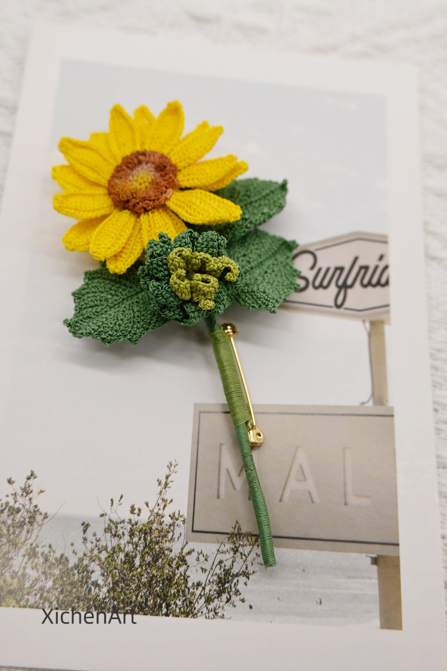 micro crochet&nbsp; Sunflower Brooch