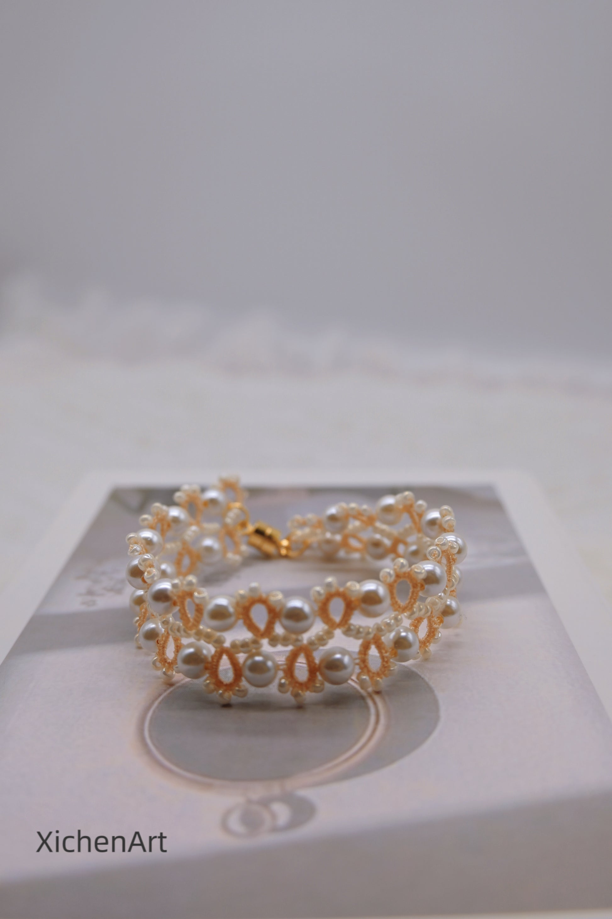 tatting bracelet with pearl