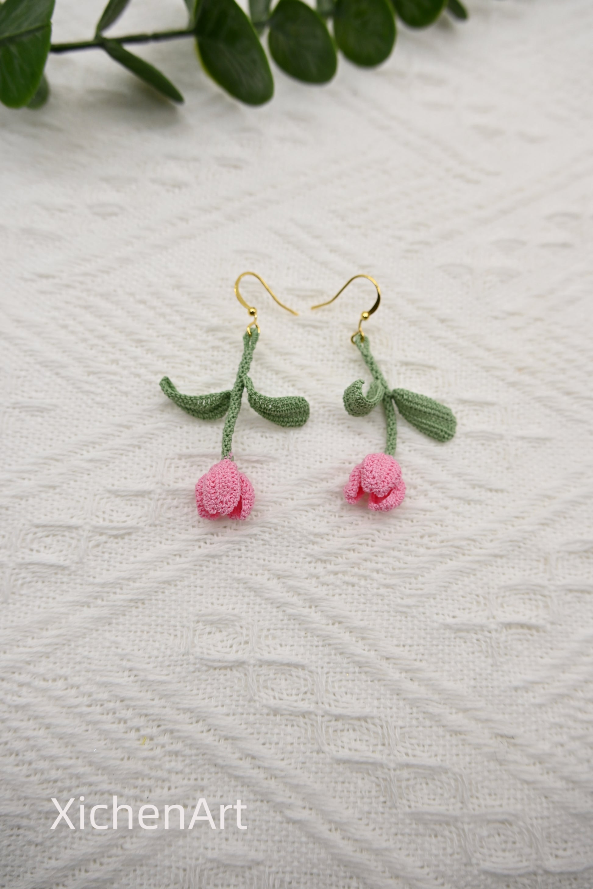 micro crochet tulip earrings