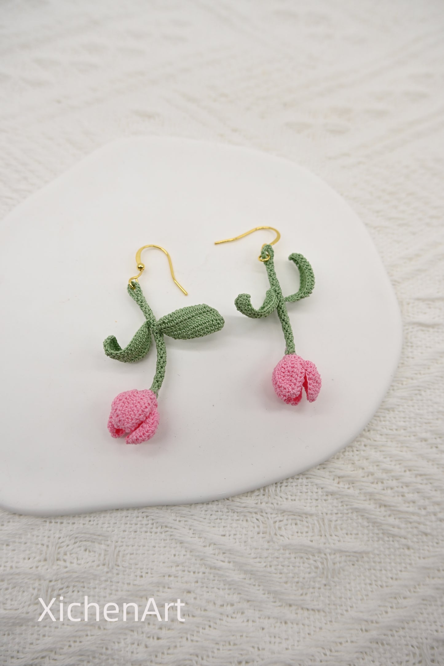 micro crochet tulip earrings