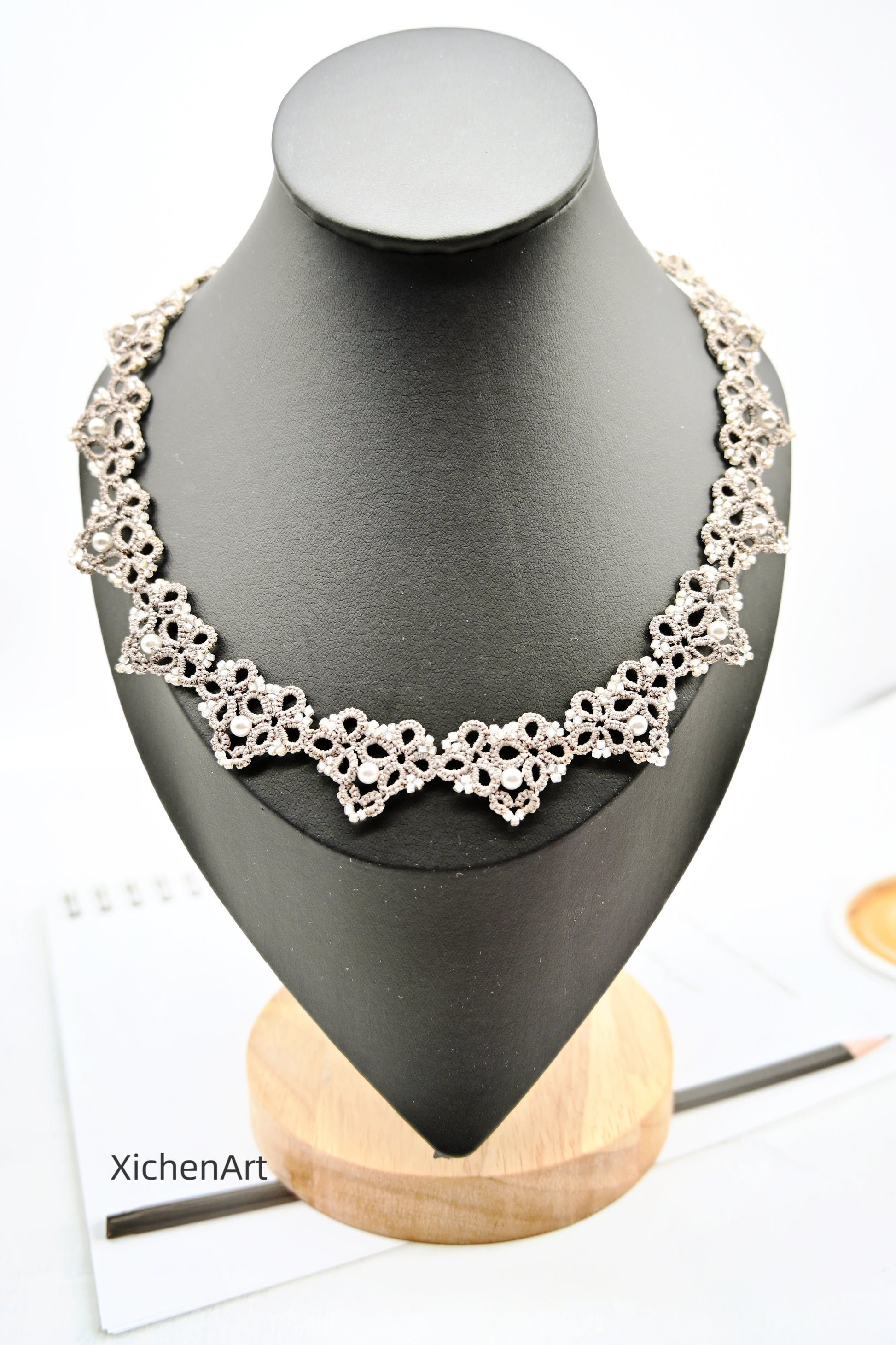 tatting heart shape necklace with pearl and beads