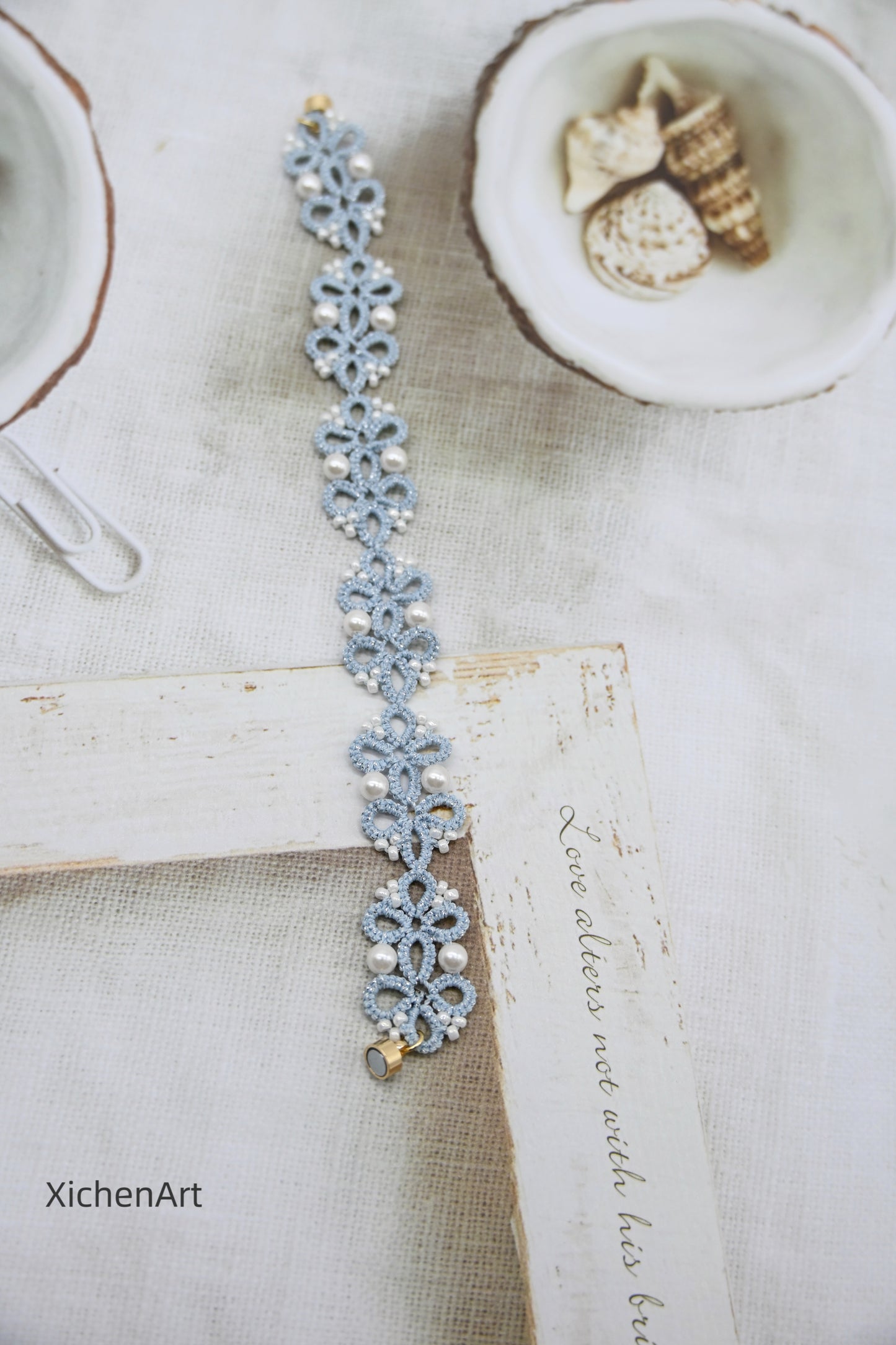 blue Frivolité bracelet with pearl and miyuki beads