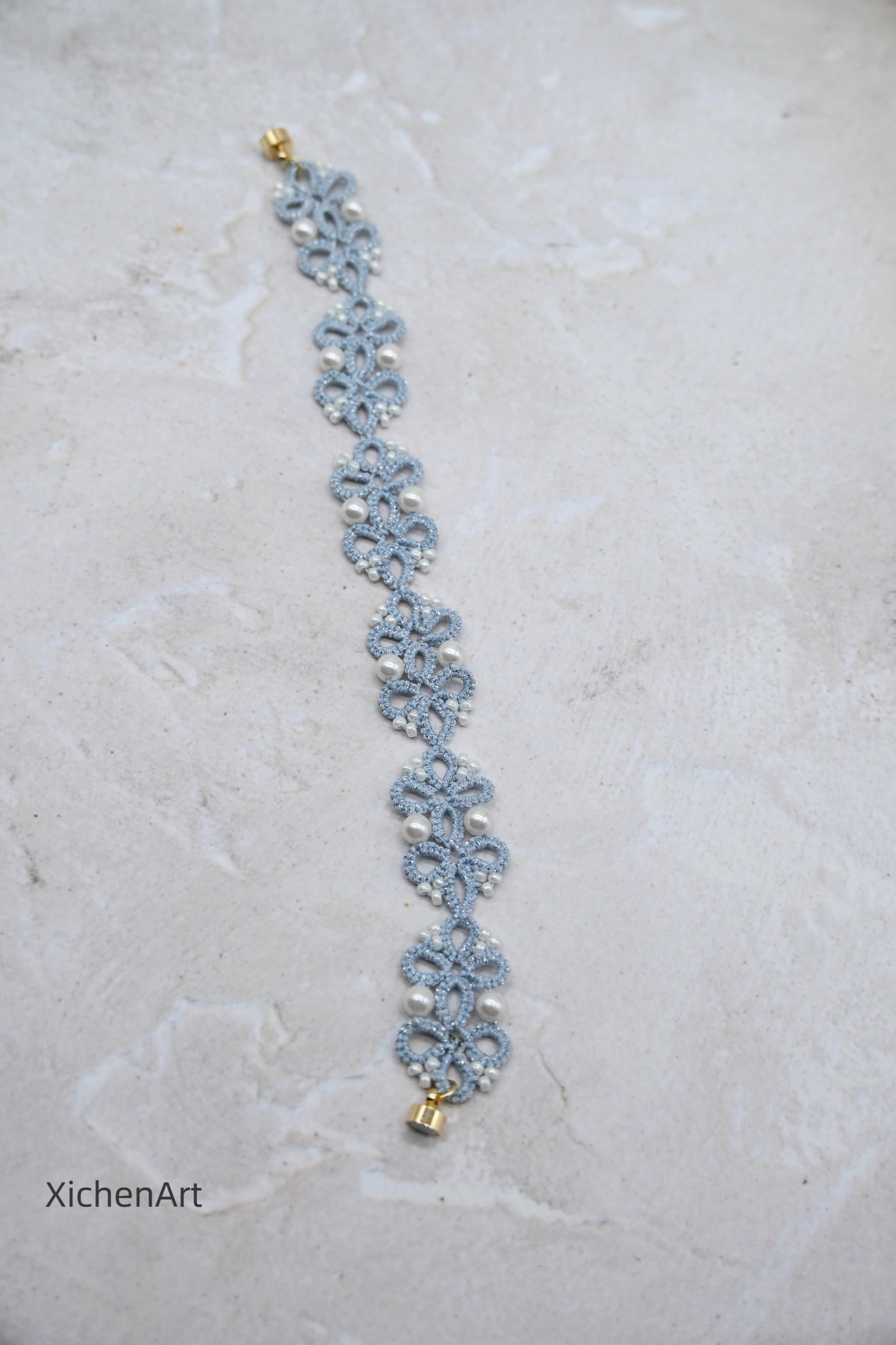 blue Frivolité bracelet with pearl and miyuki beads